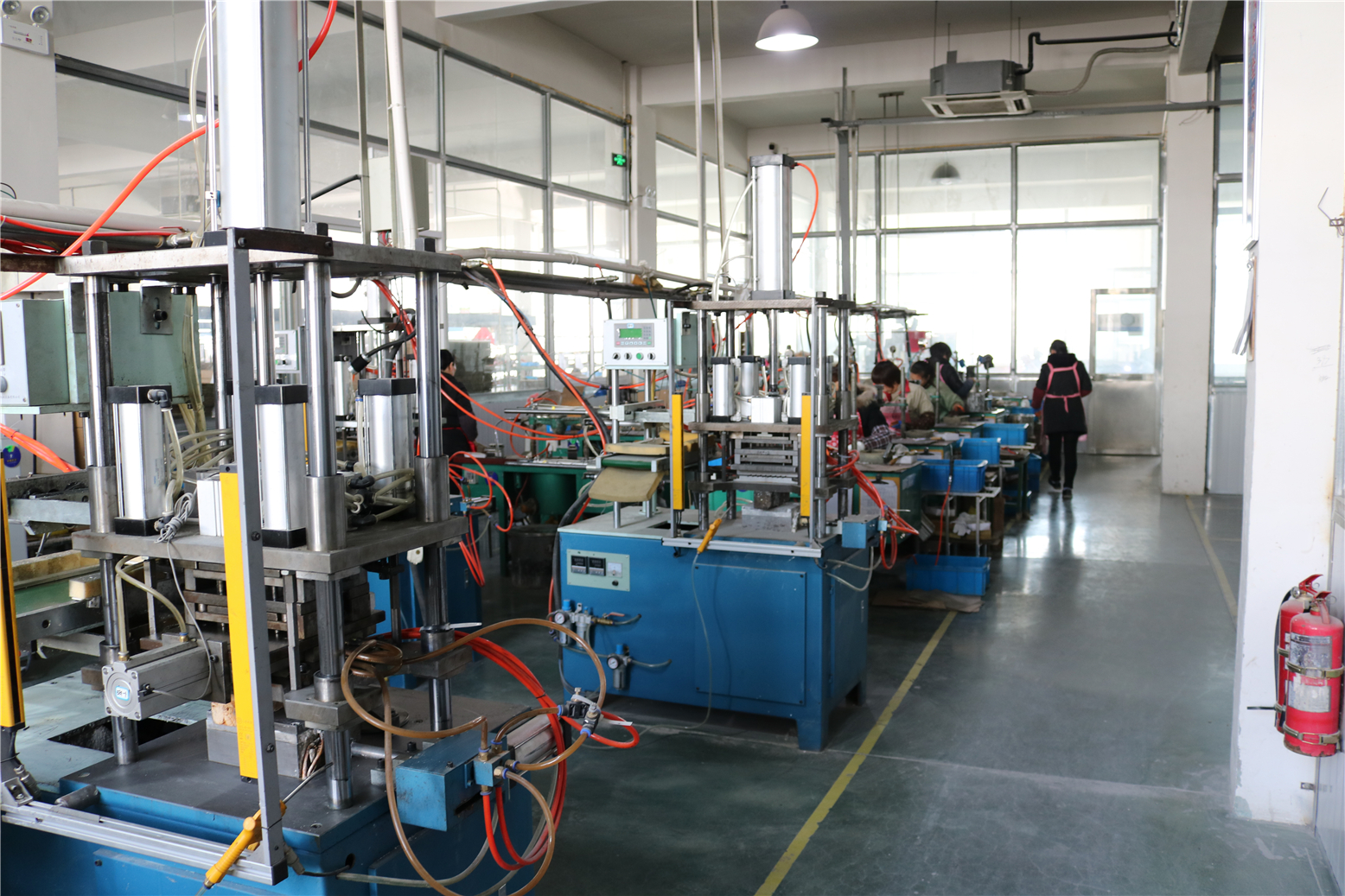 湖南首条陶瓷等静压自动化生产线在醴陵启用